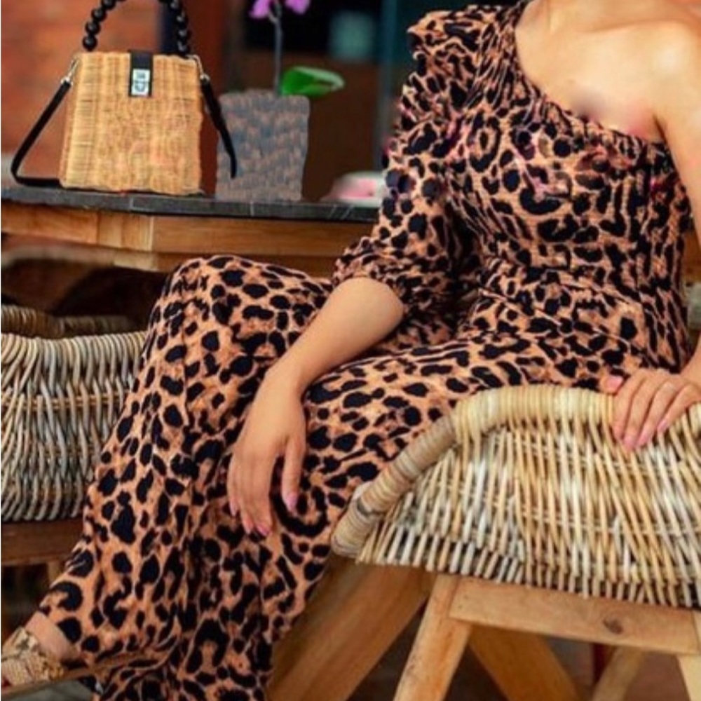 “Cold Shoulder” - Picture 2 of 5